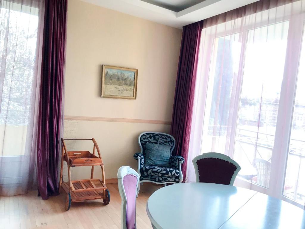 Hotel Gallery room 4